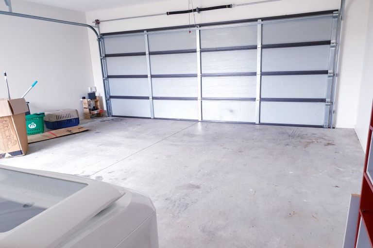 Photo of property in 24 Mantra Road, Massey, Auckland, 0614