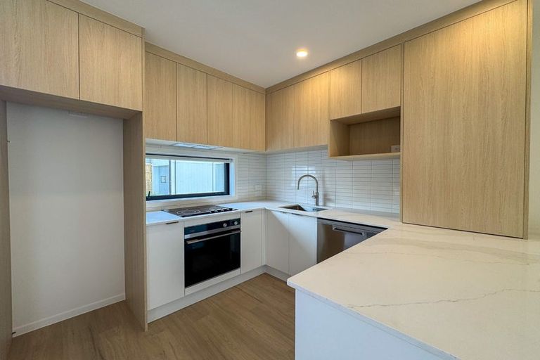 Photo of property in 32a Flaxdale Street, Birkdale, Auckland, 0626