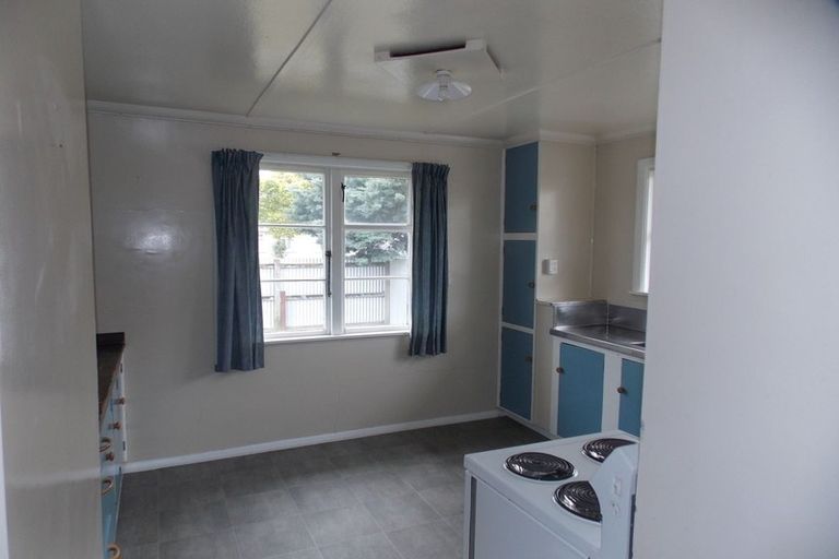 Photo of property in 660 Featherston Street, Roslyn, Palmerston North, 4414