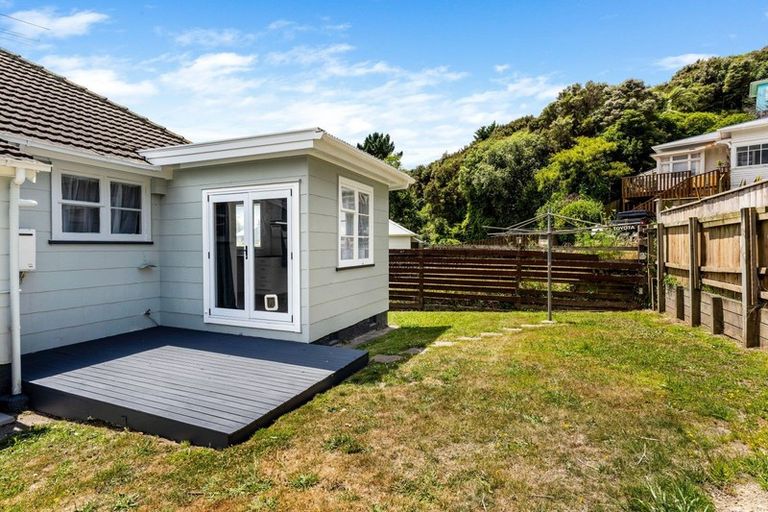 Photo of property in 33 Cleland Crescent, Naenae, Lower Hutt, 5011
