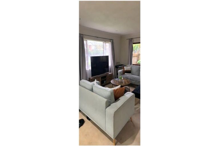 Photo of property in 24 Gendo Avenue, Henderson, Auckland, 0612