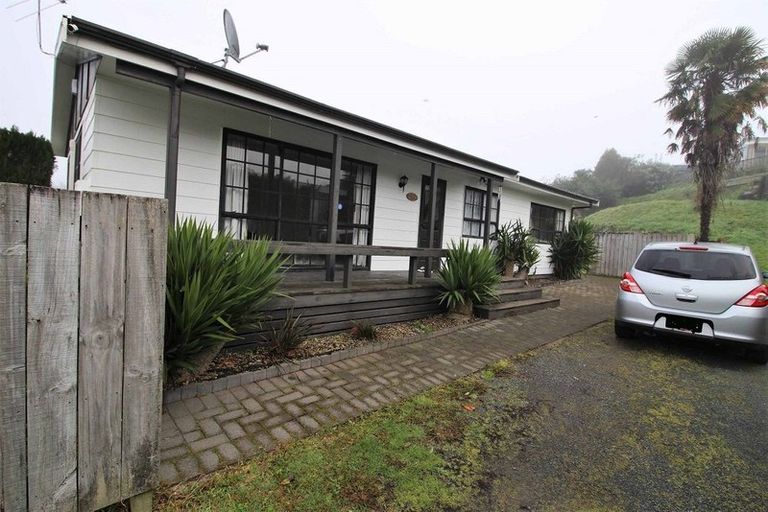 Photo of property in 29 Pringle Place, Nawton, Hamilton, 3200