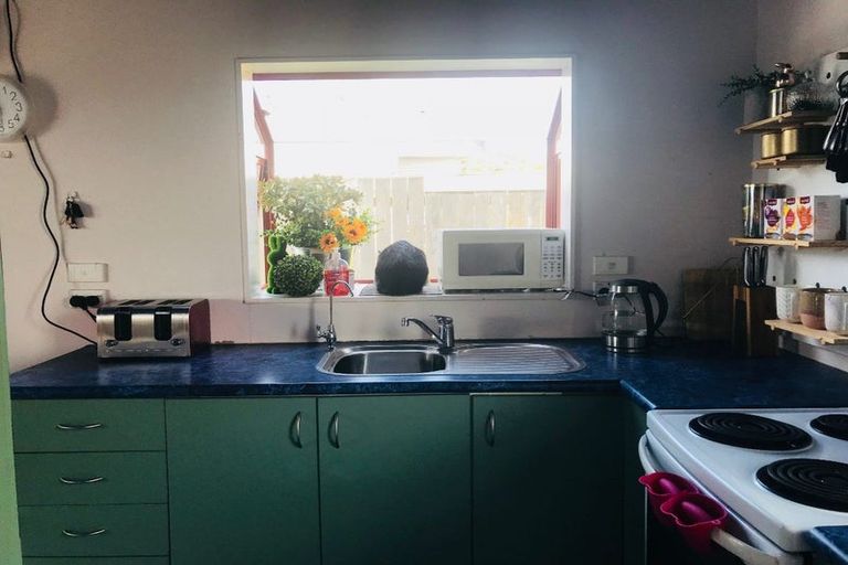 Photo of property in 109 Woodglen Road, Glen Eden, Auckland, 0602