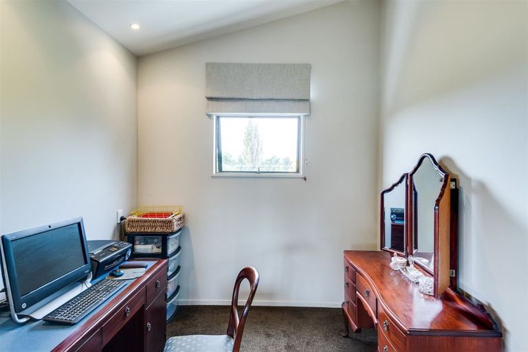 Photo of property in 19a Selwyn Road, Hospital Hill, Napier, 4110