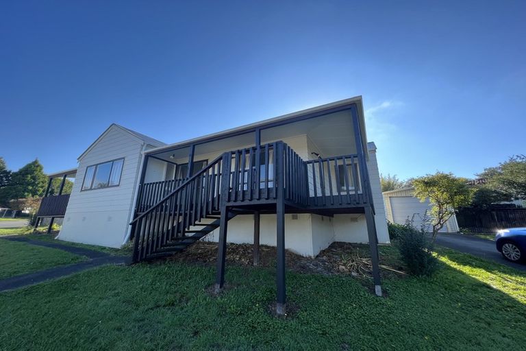 Photo of property in 2 West Harbour Drive, West Harbour, Auckland, 0618