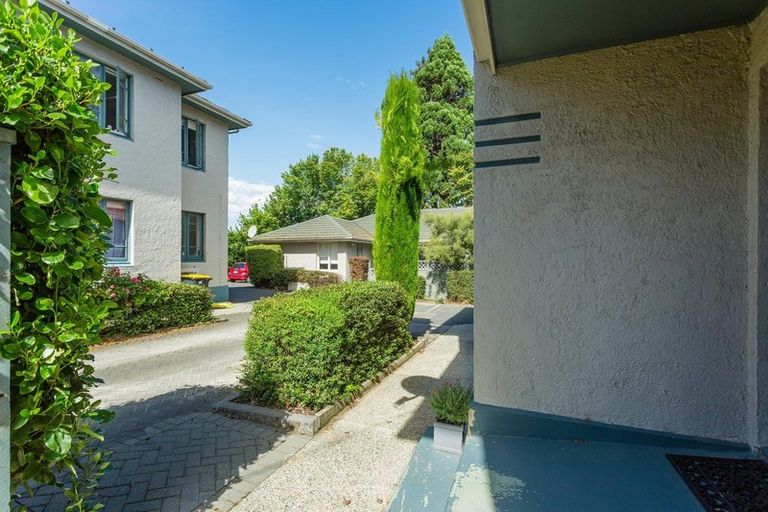 Photo of property in 53 Manor Place, Dunedin Central, Dunedin, 9016