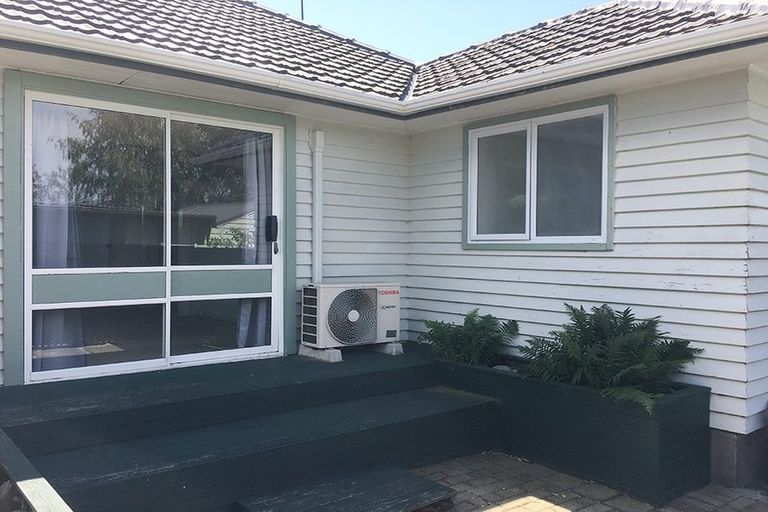 Photo of property in 6 Buchanans Road, Sockburn, Christchurch, 8042