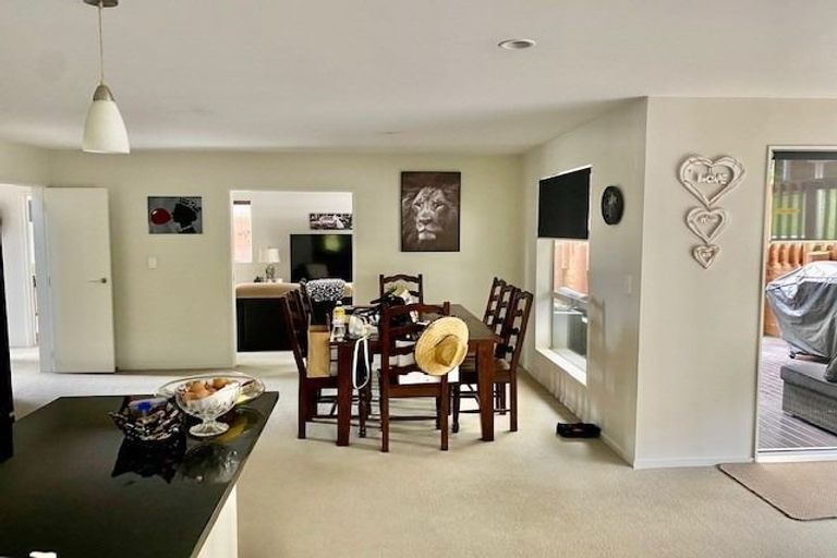 Photo of property in 3 Valley Heights Lane, Pukekohe, 2120