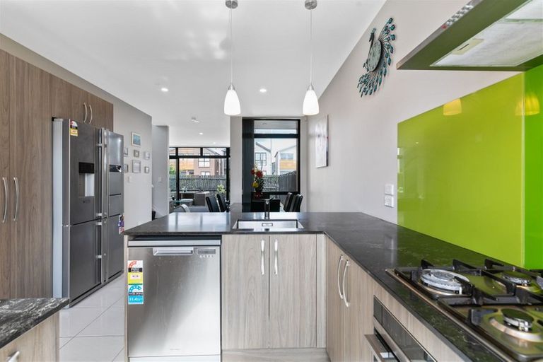 Photo of property in 5 Courage Road, Papakura, 2110