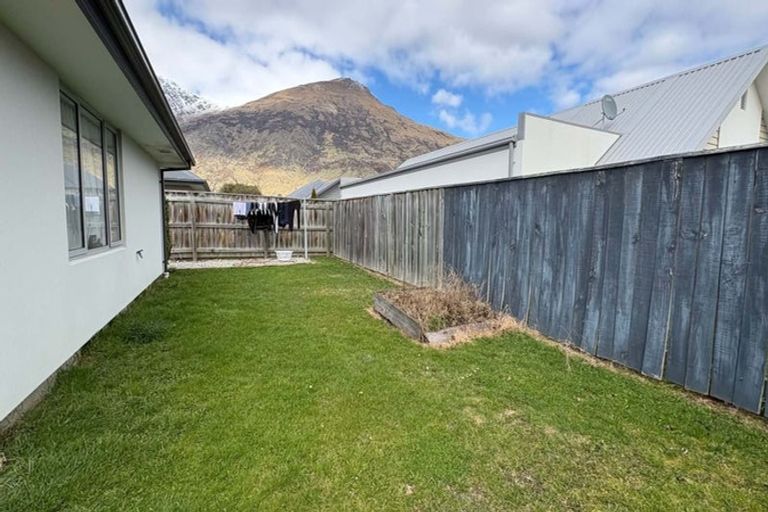 Photo of property in 4 Judge And Jury Drive, Lake Hayes, Queenstown, 9304
