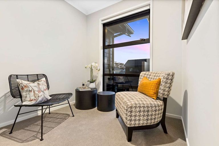 Photo of property in 76 Papatupu Way, Kumeu, 0810