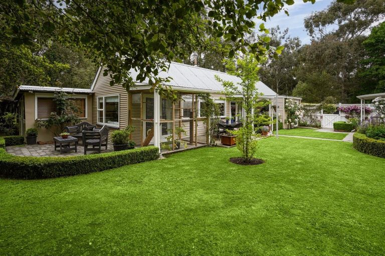 Photo of property in 52 Hodgsons Road, Loburn, Rangiora, 7472