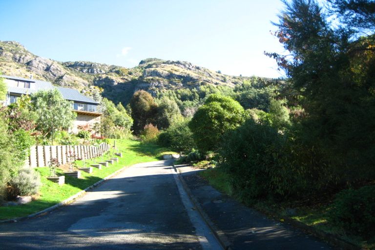 Photo of property in 10 Hay's Rise, Governors Bay, Lyttelton, 8971