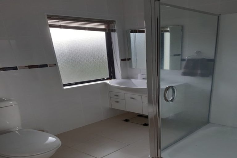 Photo of property in 133a Redoubt Road, Goodwood Heights, Auckland, 2105