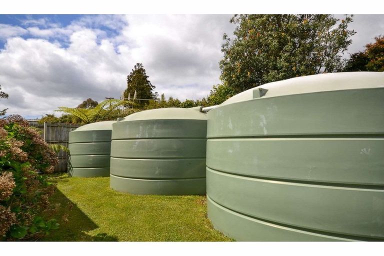 Photo of property in 68 Wiroa Road, Kerikeri, 0293