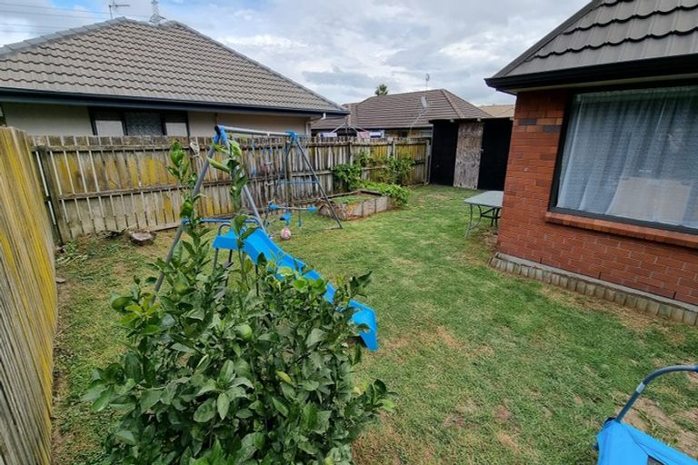 Photo of property in 17 Old Park Place, Takanini, 2112