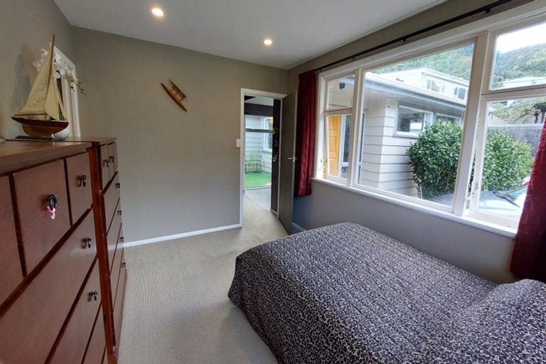 Photo of property in 99 Parkvale Road, Karori, Wellington, 6012