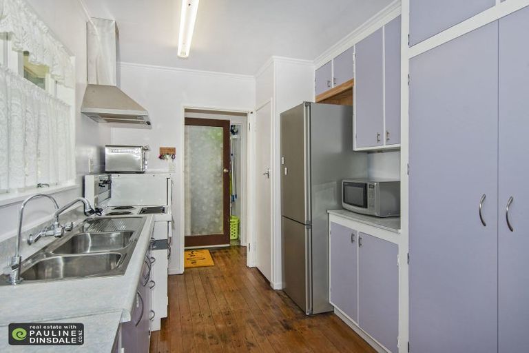 Photo of property in 11 Ogle Crescent, Te Kamo, Whangarei, 0112