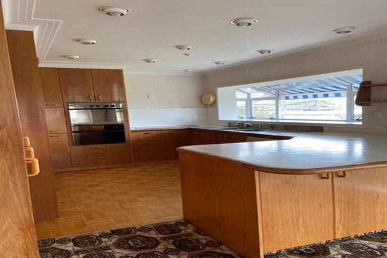 Photo of property in 35 Gretel Place, Hillcrest, Auckland, 0627