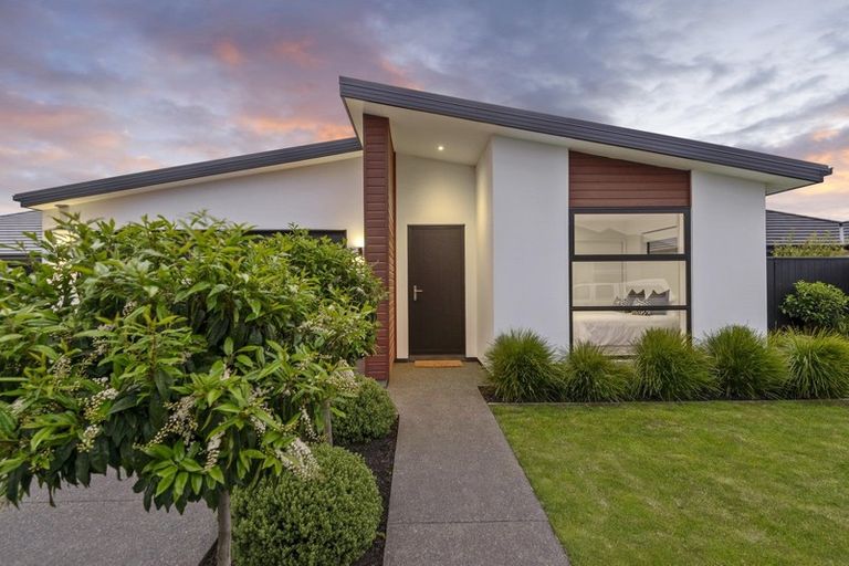 Photo of property in 6 Maka Lane, Halswell, Christchurch, 8025