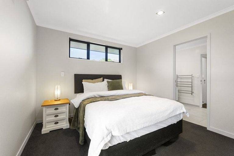 Photo of property in 10 Butterworth Crescent, Papamoa Beach, Papamoa, 3118