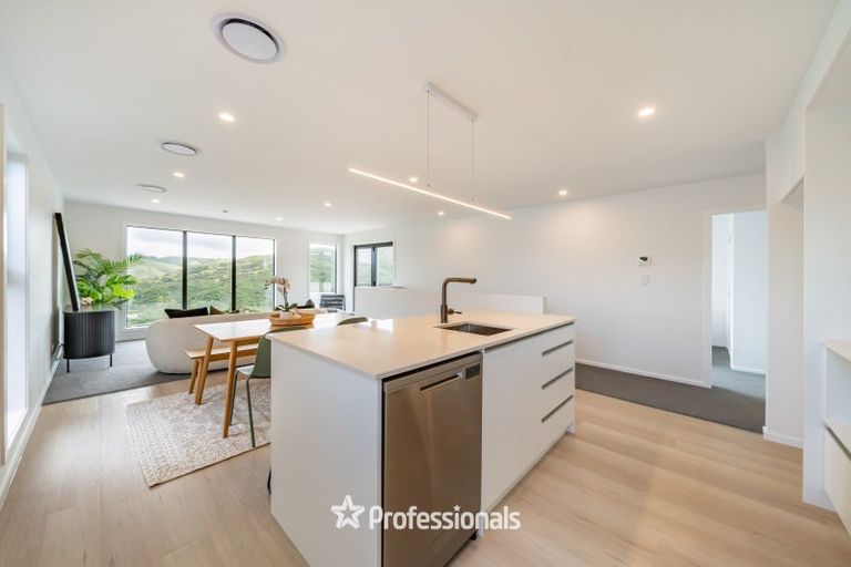 Photo of property in 28a Kaitangata Crescent, Kelson, Lower Hutt, 5010