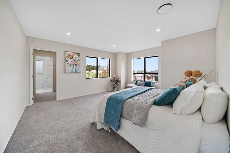 Photo of property in 19 Rauaruhe Road, Karaka, Papakura, 2113