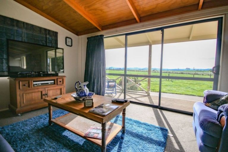 Photo of property in 117 Robertson Road, Ruawai, 0591