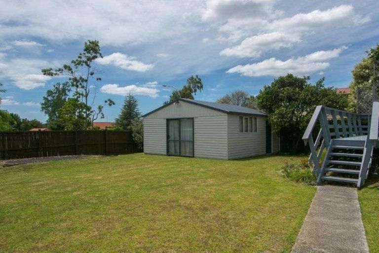 Photo of property in 2 Neil Place, Gate Pa, Tauranga, 3112
