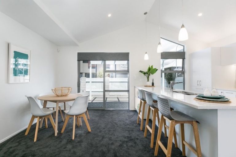 Photo of property in 5 Winston Lane, Ahuriri, Napier, 4110