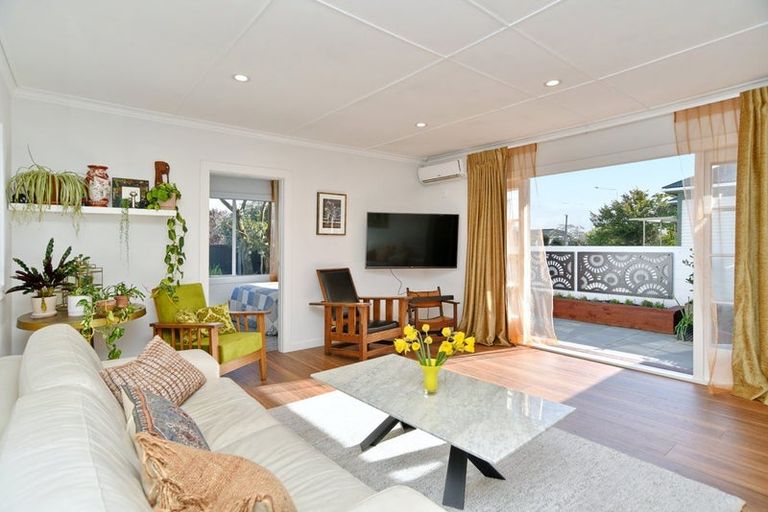 Photo of property in 79a Mackenzie Avenue, Woolston, Christchurch, 8023