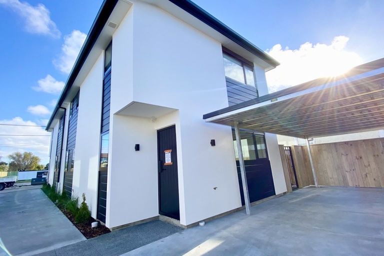 Photo of property in 1/50 Hills Road, Edgeware, Christchurch, 8013