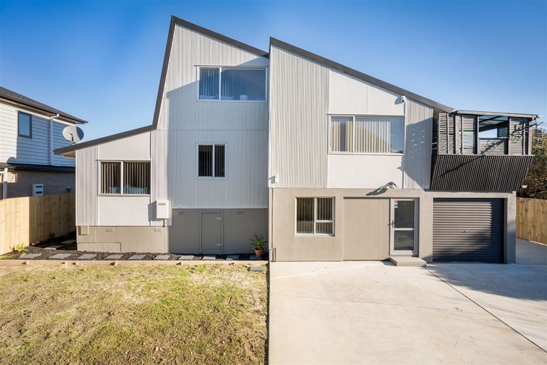 Photo of property in 42a Waimai Avenue, Weymouth, Auckland, 2103