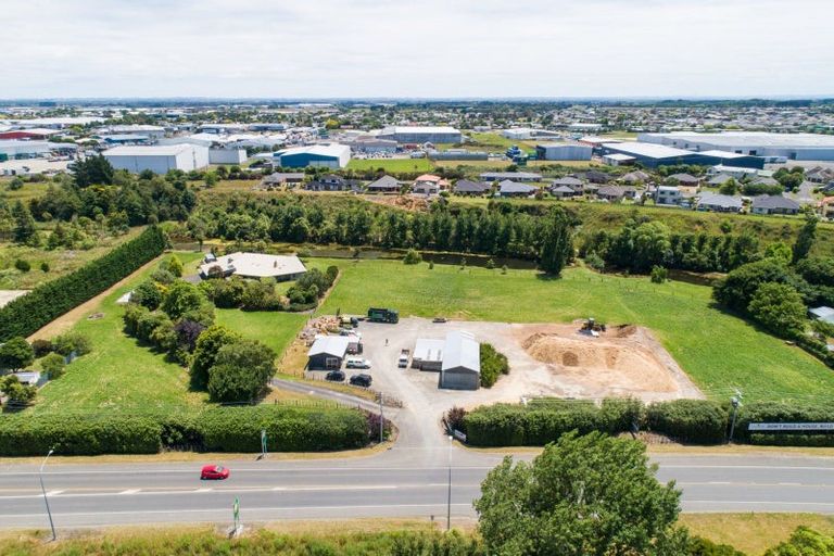 Photo of property in 291 Napier Road, Kelvin Grove, Palmerston North, 4470
