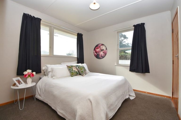 Photo of property in 9 Charles Street, Carterton, 5713