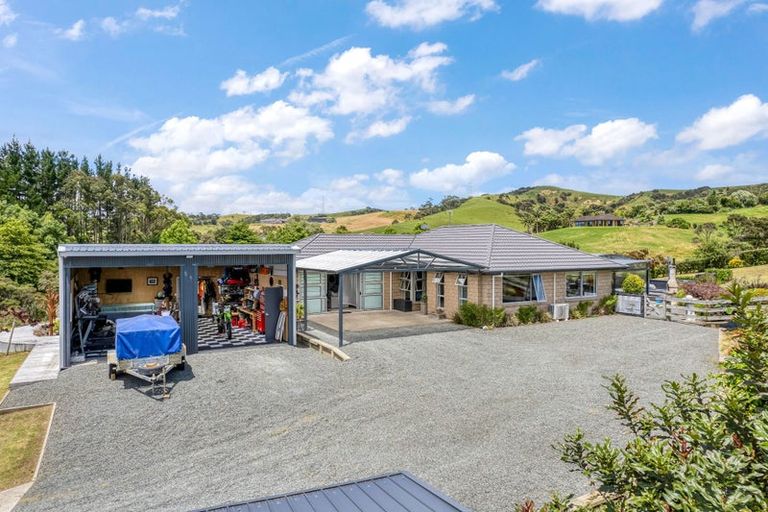 Photo of property in 306a Inland Road, Helensville, 0875