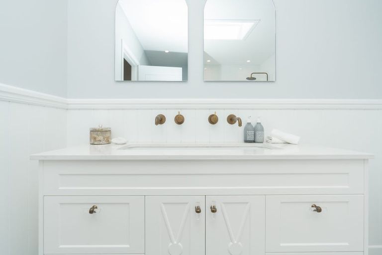 Photo of property in 10 Woodstock Road, Fairfield, Hamilton, 3214