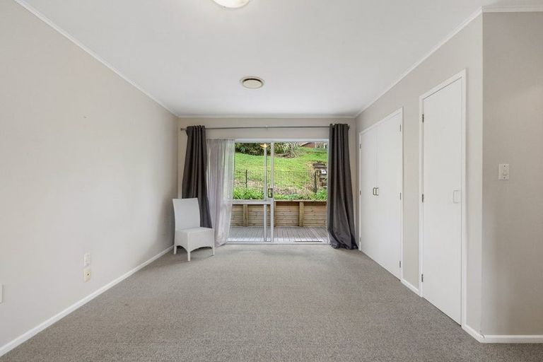 Photo of property in 17 Spargo Road, Massey, Auckland, 0614