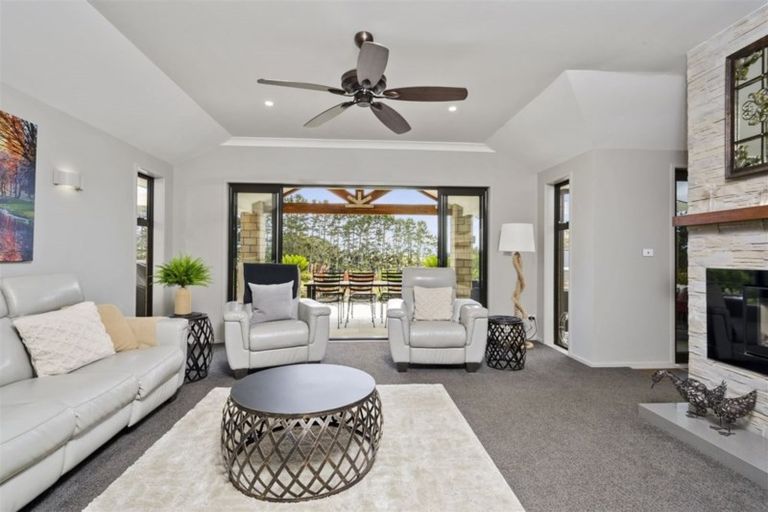 Photo of property in 28 Peters Lane, Taupaki, Henderson, 0782