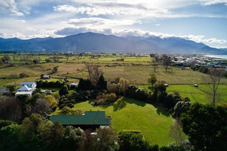 Photo of property in 9 Grays Lane, Kaikoura, 7300
