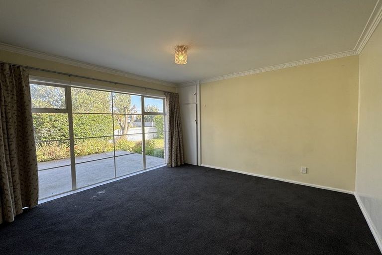 Photo of property in 3 Rochford Place, Bryndwr, Christchurch, 8052