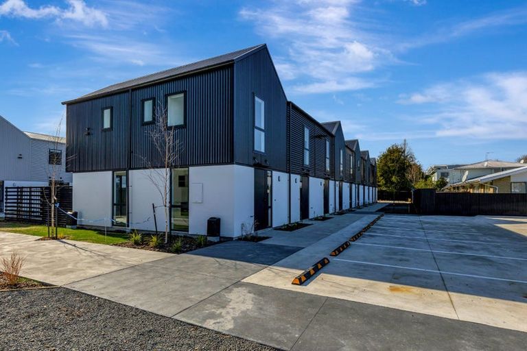 Photo of property in 5/9 Grove Road, Addington, Christchurch, 8024