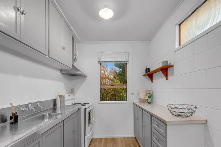 Photo of property in 4/12 Thornley Street, Titahi Bay, Porirua, 5022