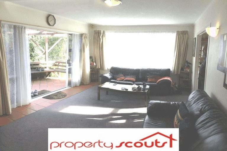 Photo of property in 2/8 Latham Avenue, Pakuranga, Auckland, 2010