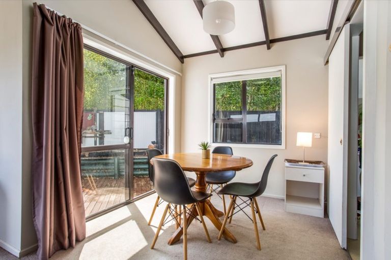 Photo of property in 1/10 Morton Avenue, Forrest Hill, Auckland, 0620