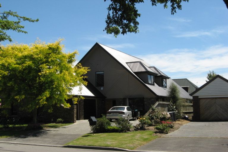 Photo of property in 6 Greystoke Lane, Avonhead, Christchurch, 8042