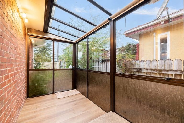 Photo of property in 34 Savoy Road, Glen Eden, Auckland, 0602