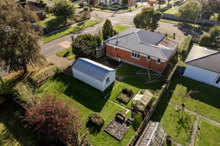 Photo of property in 33 Shakespeare Street, Milton, 9220