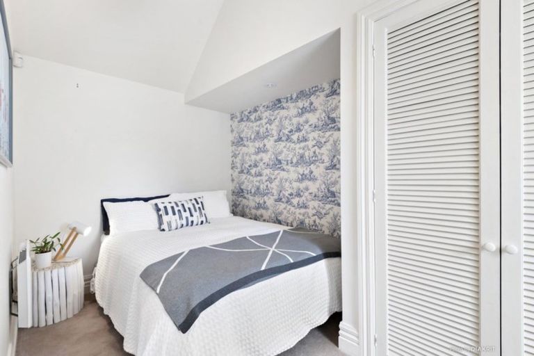 Photo of property in 5 Poplar Grove, Thorndon, Wellington, 6011