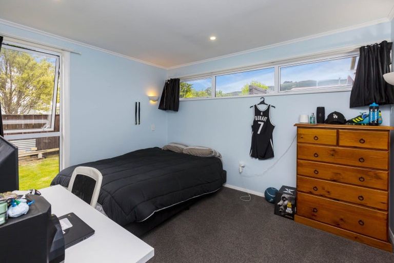 Photo of property in 27 Kiwi Street, Heretaunga, Upper Hutt, 5018